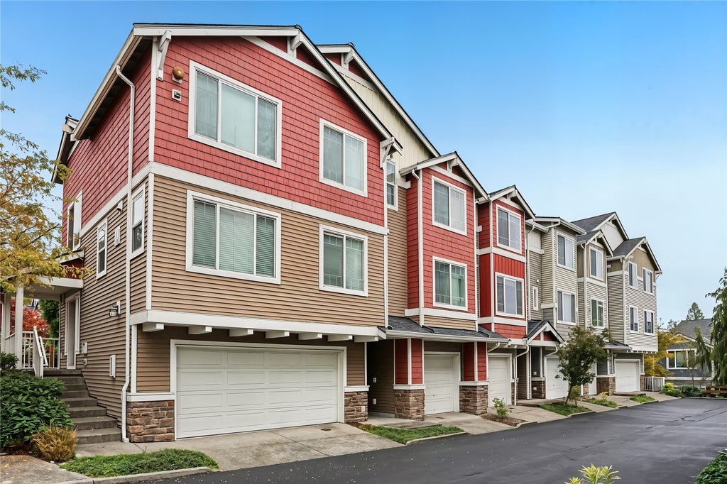 Photo of 15720 Manor Way #M3, Lynnwood, WA 98087 (MLS # 2595135)