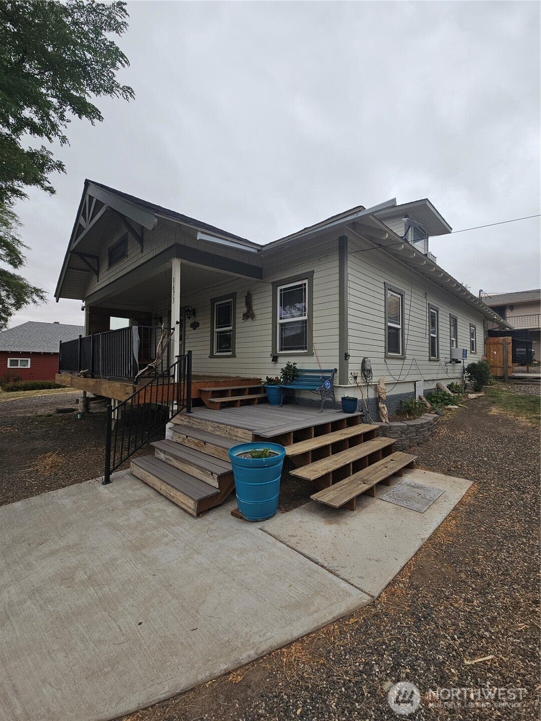 1673 Main Street
