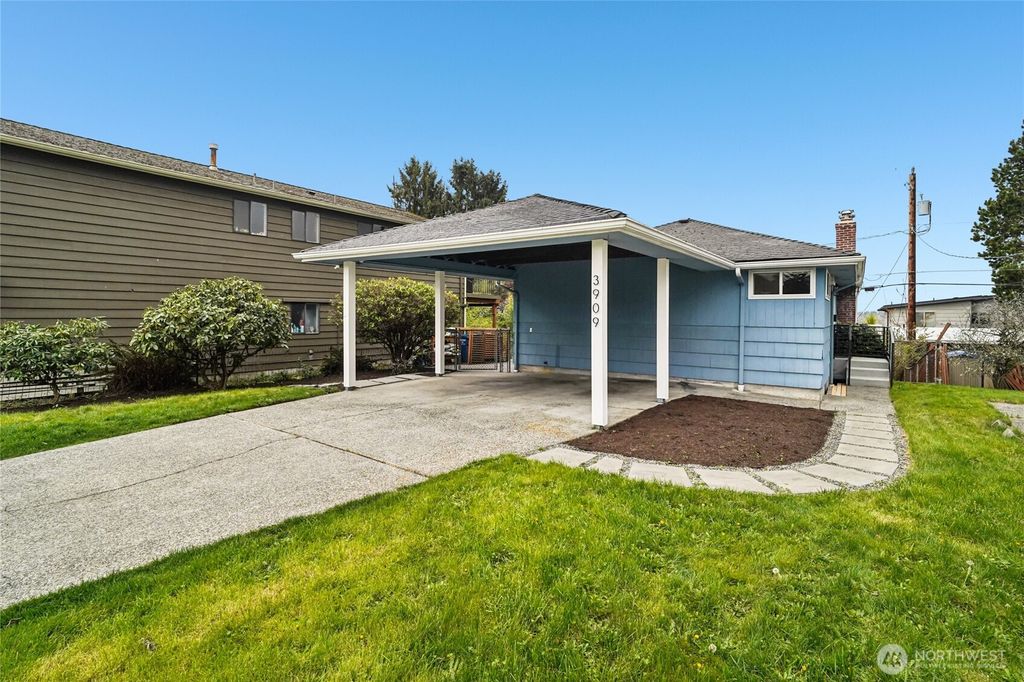 Photo of 3909 13th Avenue S, Seattle, WA 98108 (MLS # 2504117)