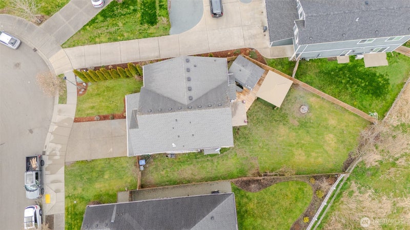 1737 Hillcrest Loop