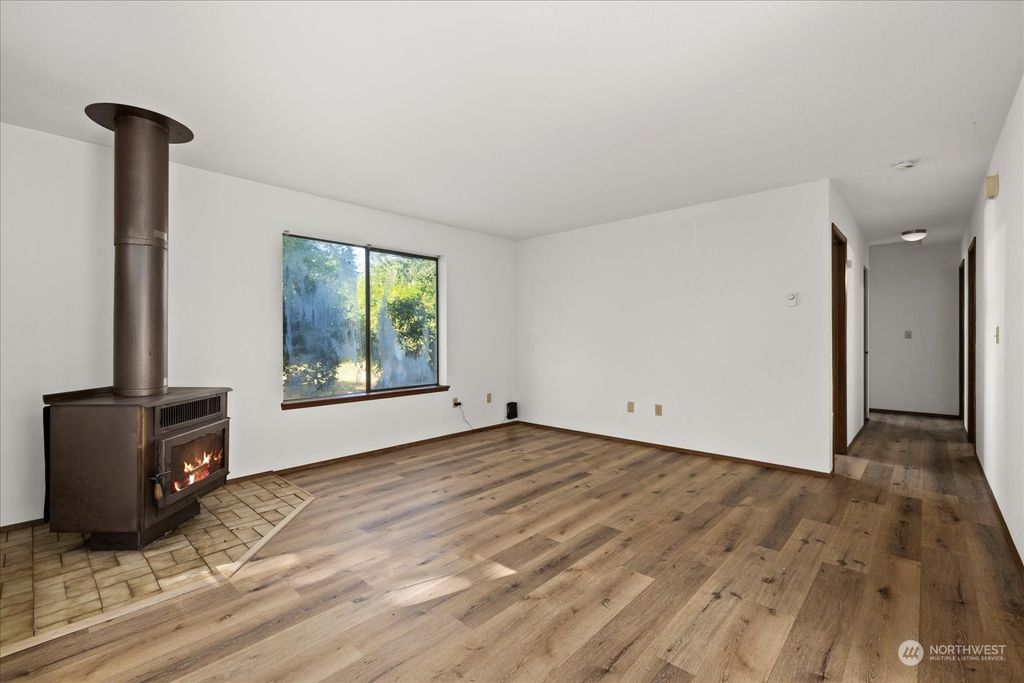 Photo of 1906 NE 120th Street, Seattle, WA 98125 (MLS # 2261479)