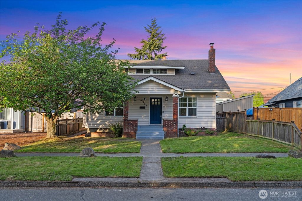 Photo of 4059 Tacoma Avenue S, Tacoma, WA 98418 (MLS # 2528734)