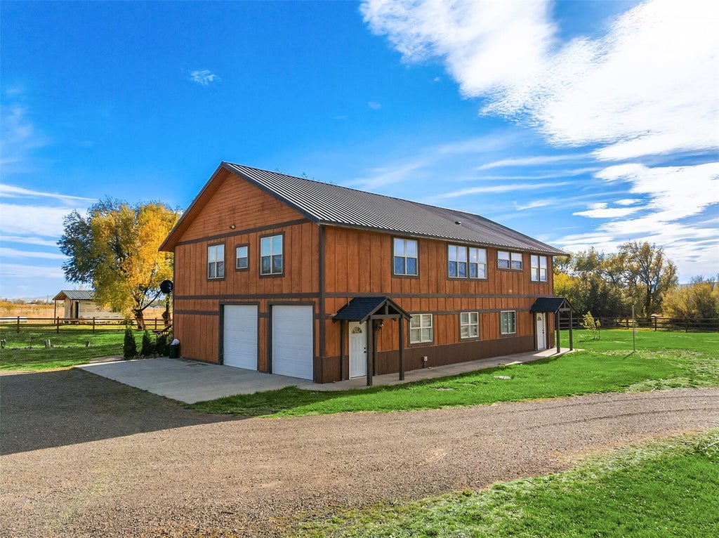 Photo of 1370 Kimberly Lane, Ellensburg, WA 98926 (MLS # 2593625)
