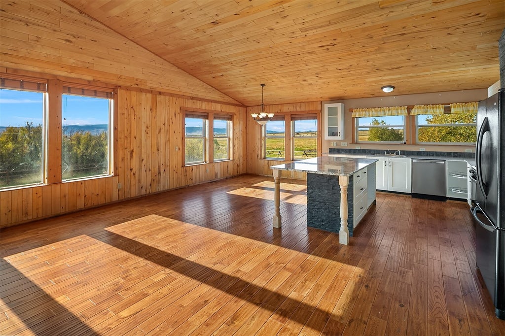 Photo of 1370 Kimberly Lane, Ellensburg, WA 98926 (MLS # 2593625)