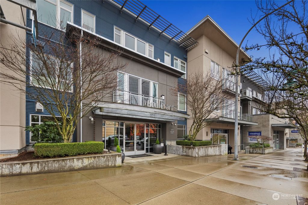 Photo of 375 Kirkland Avenue #143, Kirkland, WA 98033 (MLS # 2194592)