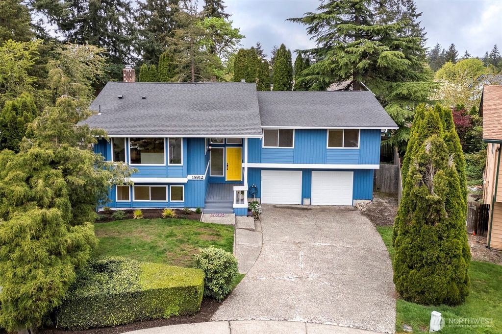 Photo of 15812 NE 106th Street, Redmond, WA 98052 (MLS # 2511400)