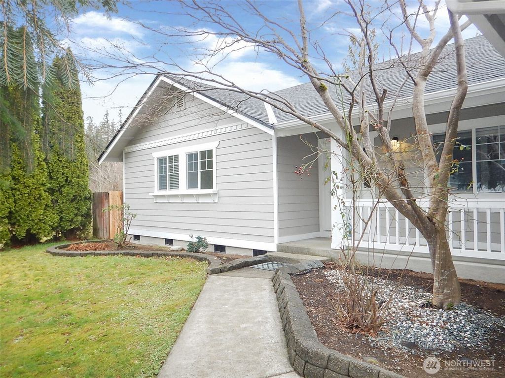 Photo of 310 Shelby Street, Gold Bar, WA 98251 (MLS # 2493813)