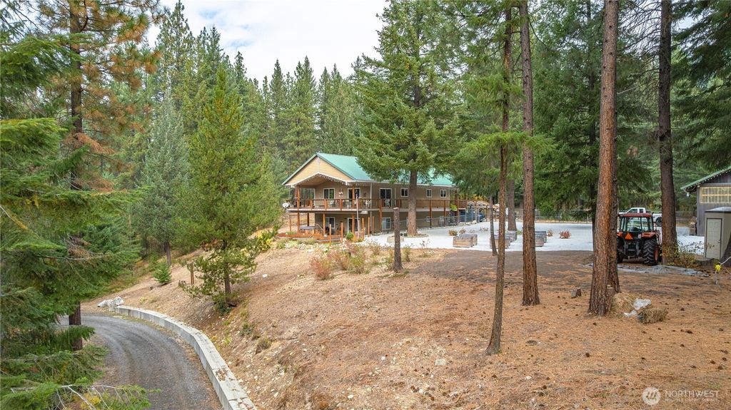 Photo of 570 Sweetbriar Lane, Leavenworth, WA 98826 (MLS # 2506849)