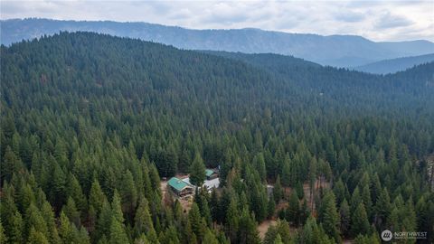 Photo of 570 Sweetbriar Lane, Leavenworth, WA 98826 (MLS # 2506849)