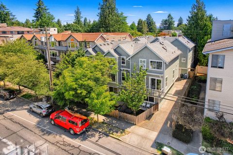Photo of 11212 Greenwood Avenue N #B, Seattle, WA 98133 (MLS # 2541437)
