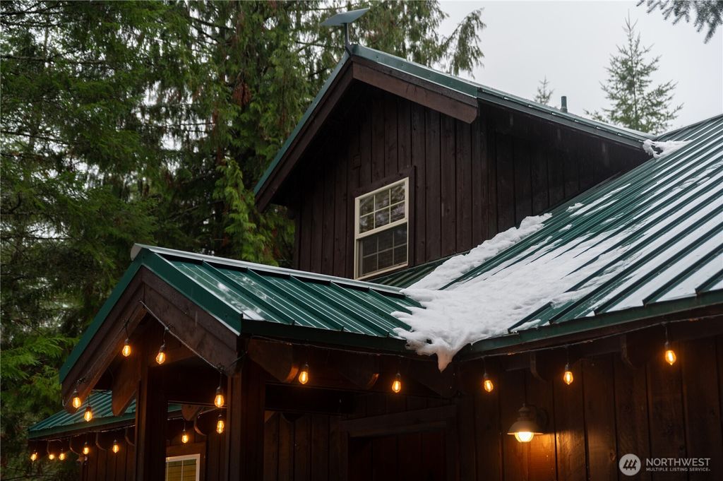 Photo of 12808 698th Avenue NE, Skykomish, WA 98288 (MLS # 2491837)