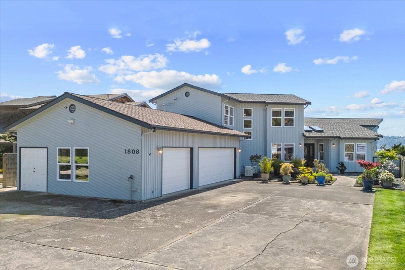 1808 E Lola Beach Lane