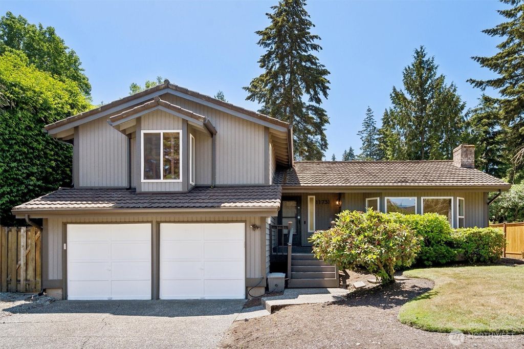 Photo of 11731 SE 65th Street, Bellevue, WA 98006 (MLS # 2352621)