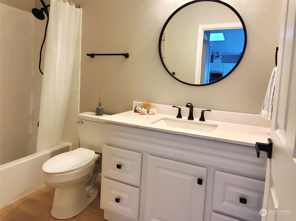listing image 9367569020812634919