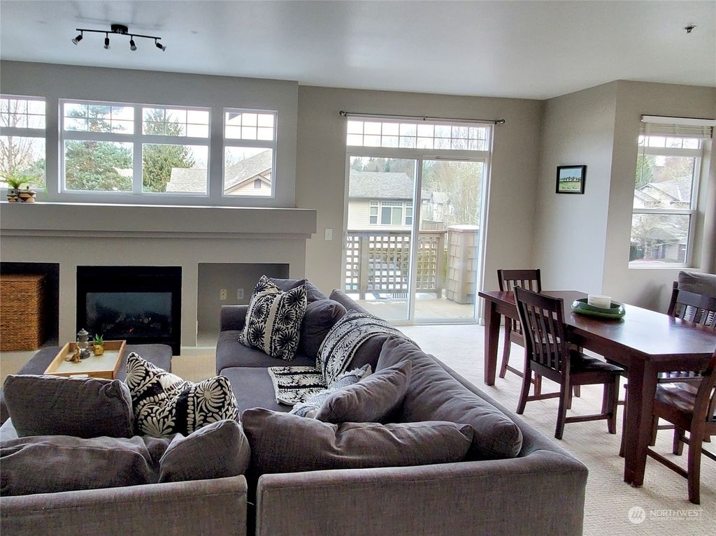 listing image 9369787253536836504