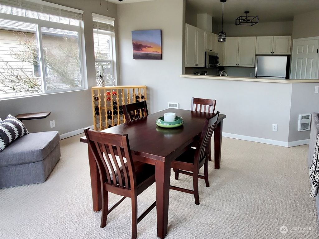 listing image 9364601305692589544