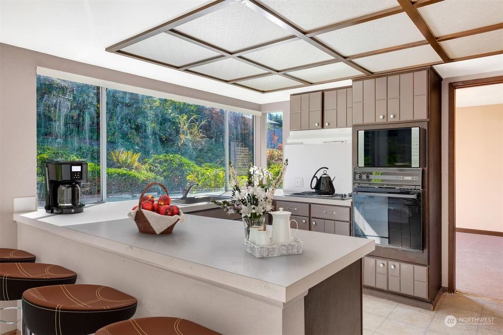 Photo of 4600 Somerset Drive SE, Bellevue, WA 98006 (MLS # 2023036)