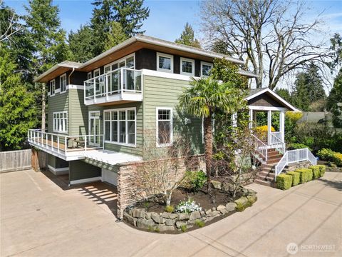 Photo of 11222 NE 100th Street, Kirkland, WA 98033 (MLS # 2514601)
