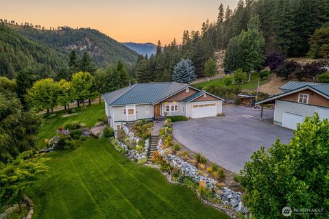 Photo of 60 Eagle Place Pl, Leavenworth, WA 98826 (MLS # 2478596)
