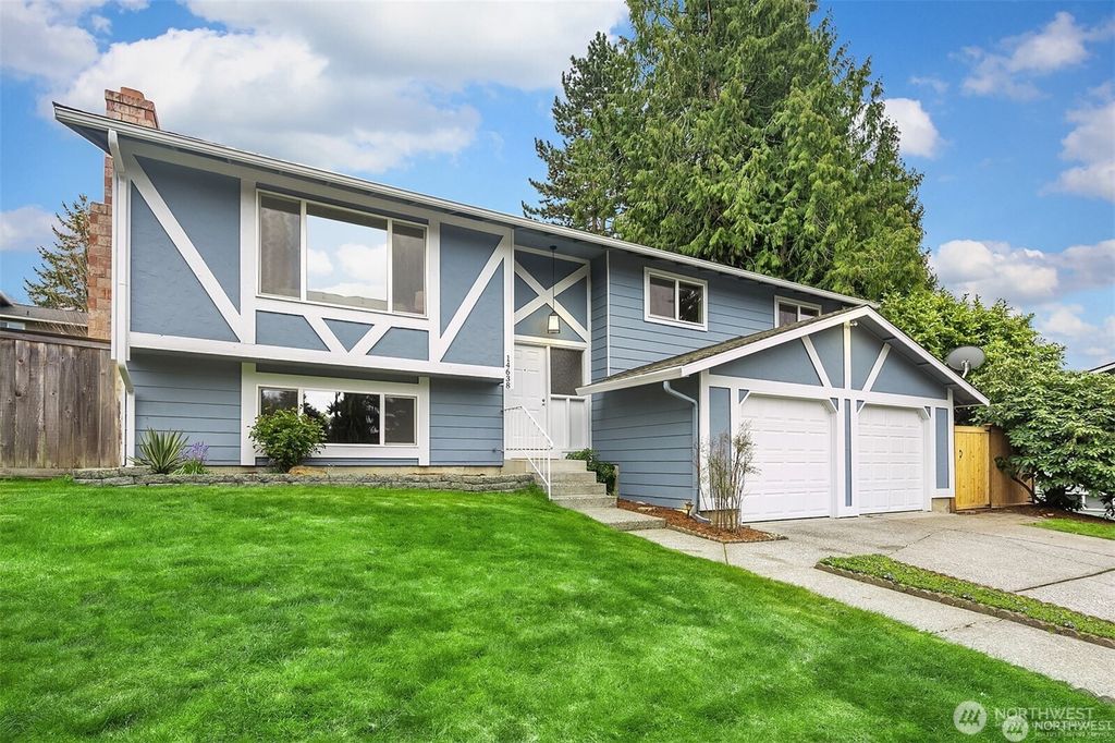 Photo of 14638 124th Place NE, Woodinville, WA 98072 (MLS # 2526603)