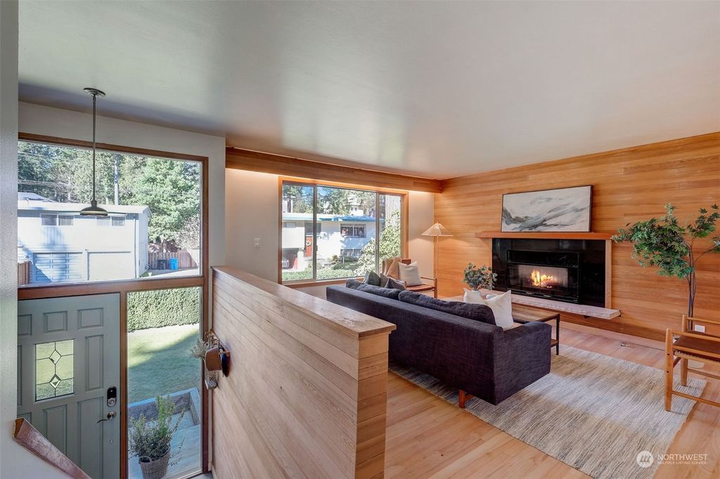 Photo of 603 N 179th St, Shoreline, WA 98133 (MLS # 2207971)