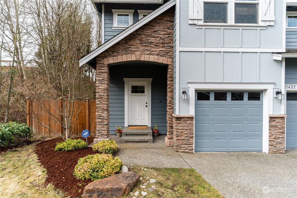Photo of 11422 58th Avenue SE, Everett, WA 98208 (MLS # 2044373)