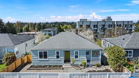 9731 Phinney Avenue N Seattle WA 98103