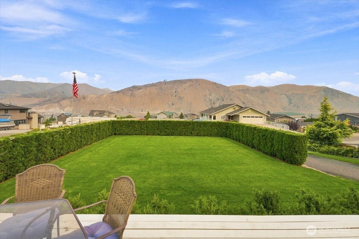 470 W Entiat Drive