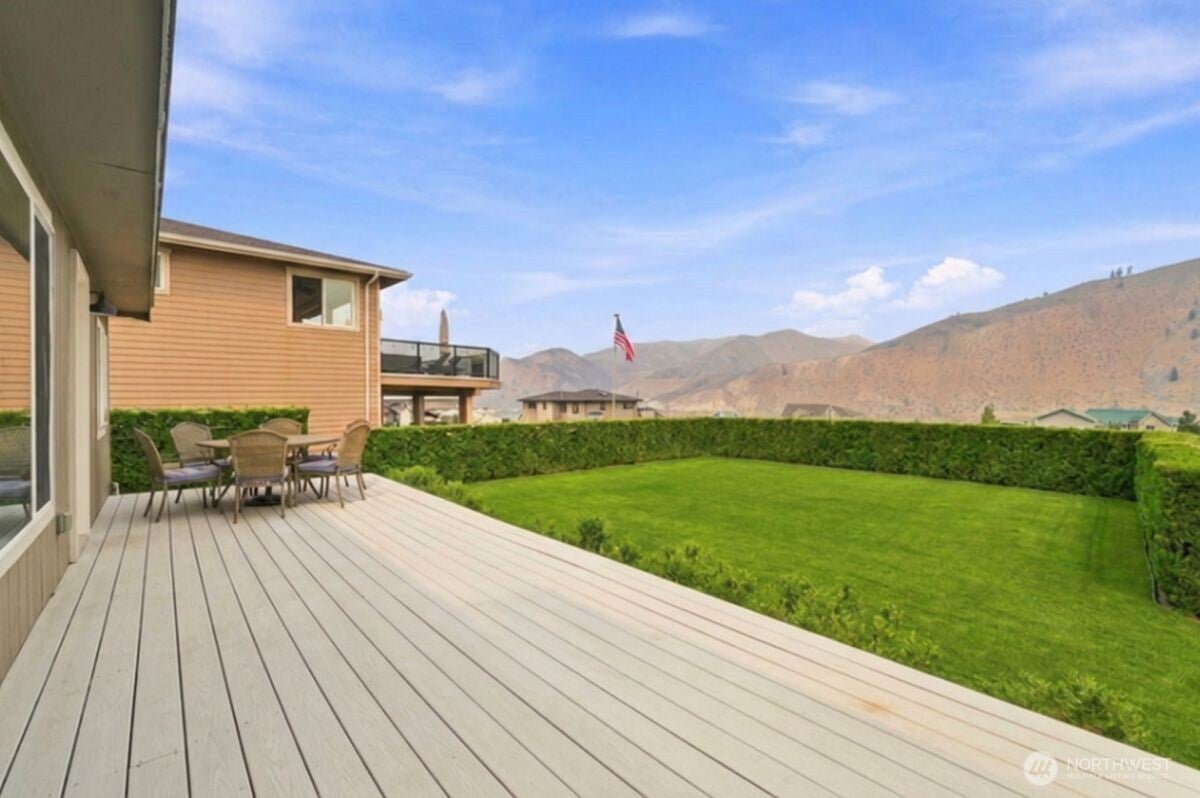 470 W Entiat Drive