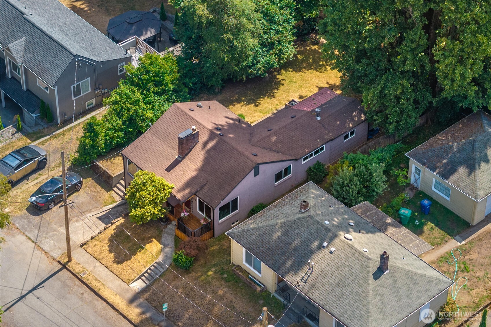 523 17th Avenue SE