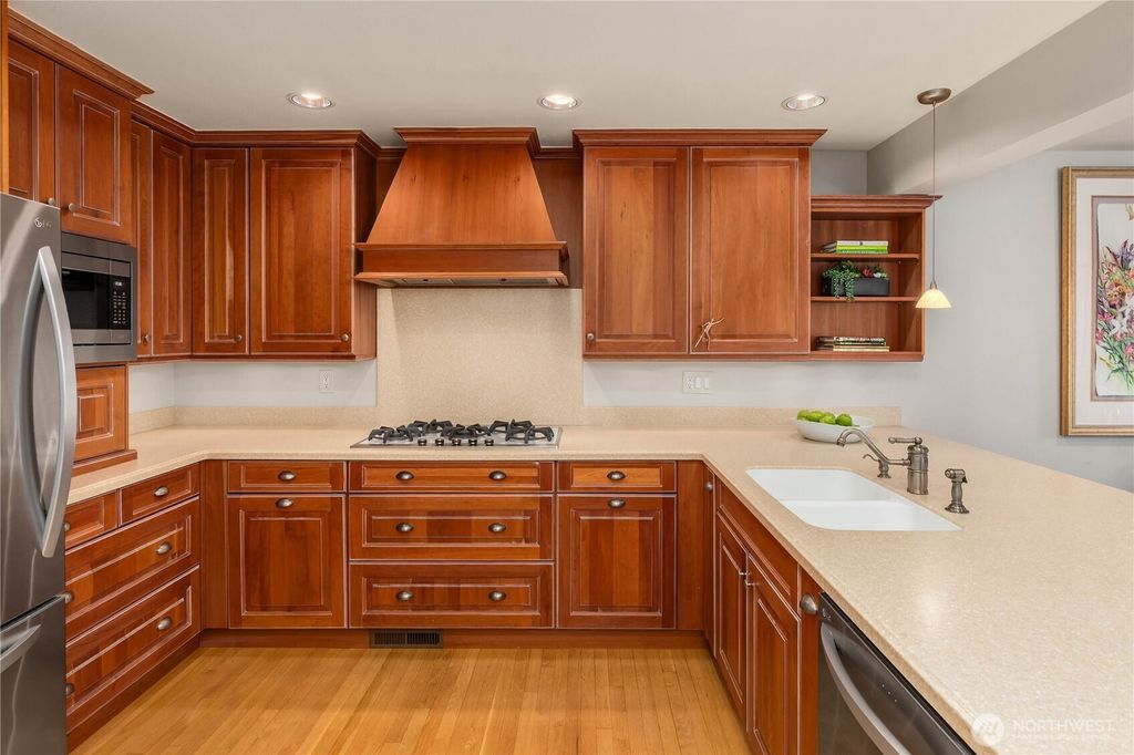 Photo of 1708 Bellevue Way NE, Bellevue, WA 98004 (MLS # 2471182)