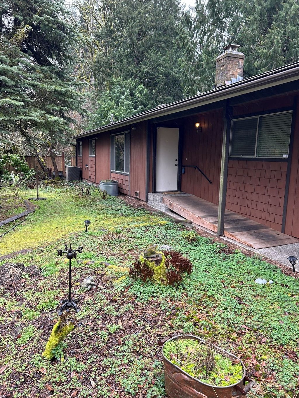 Photo of 20 SW Mount Olympus Drive SW Drive SW, Issaquah, WA 98027 (MLS # 2188737)