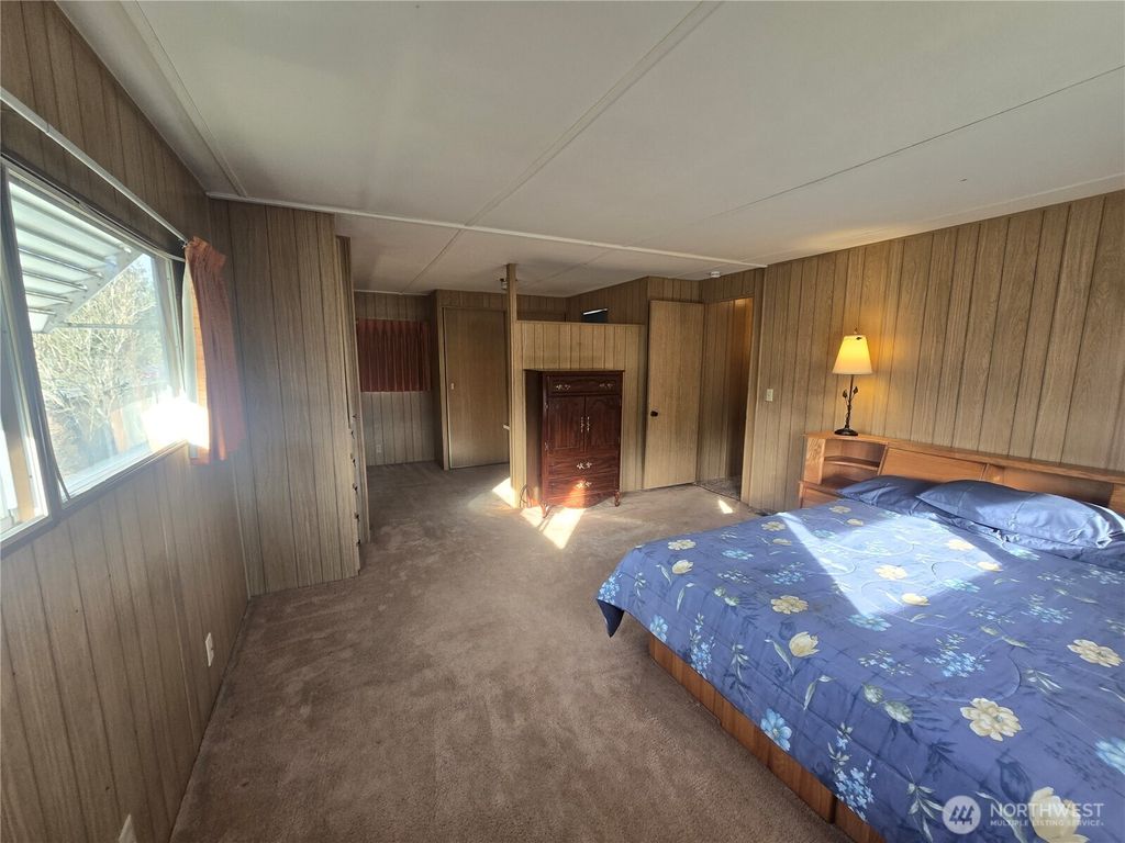 listing image 9364084859268759363