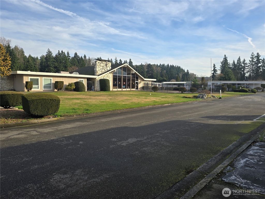 listing image 9366639680260069829