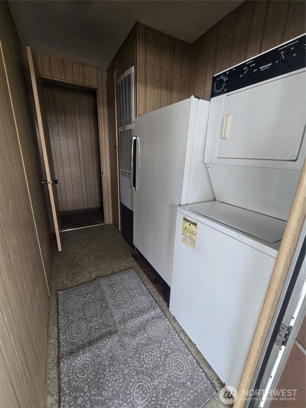 listing image 9366304913469980932