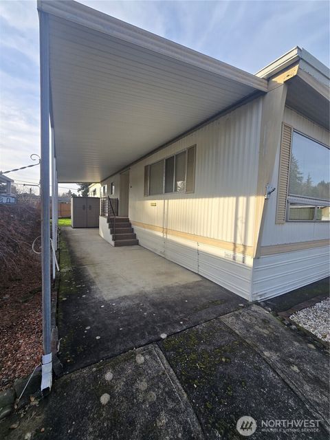 Photo of 2302 R Street SE #80, Auburn, WA 98022 (MLS # 2476994)