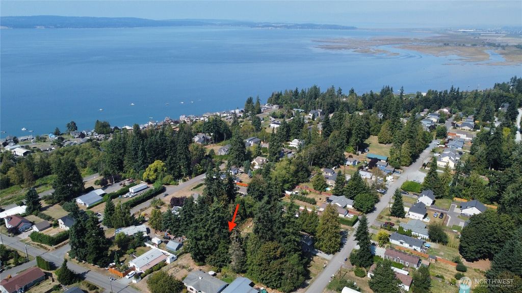 Photo of 1 94th Drive NW, Stanwood, WA 98292 (MLS # 2429424)
