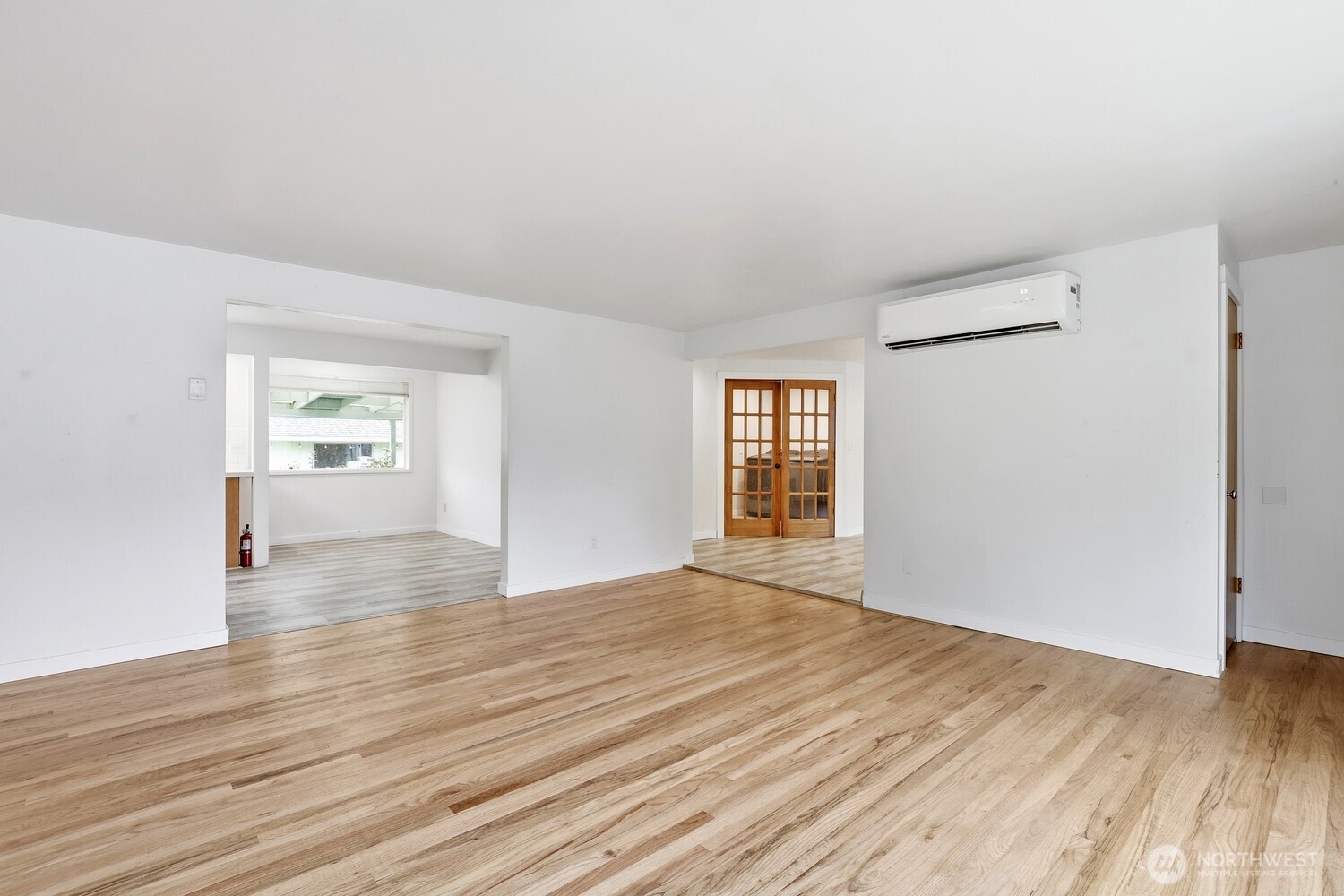 2821 NE Wyoming Street