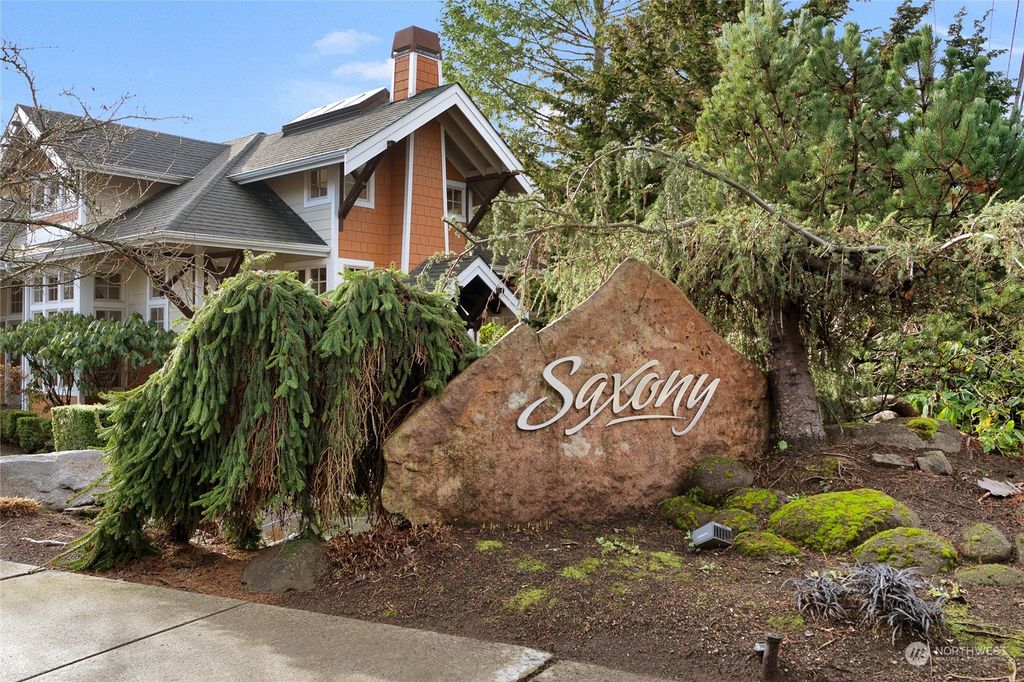 Photo of 537 225th Lane NE #C102, Sammamish, WA 98074 (MLS # 2029230)