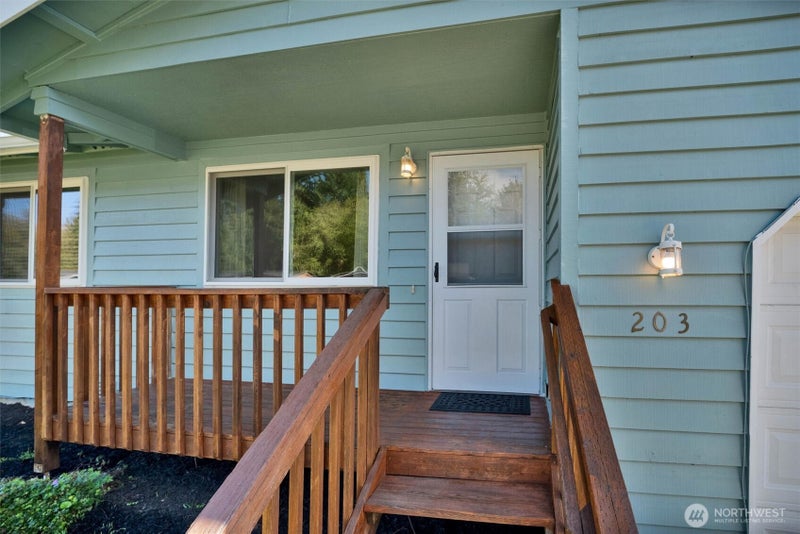 203 N Bogart Avenue