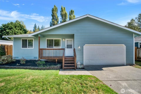 Photo of 203 N Bogart Avenue, Granite Falls, WA 98252 (MLS # 2589510)