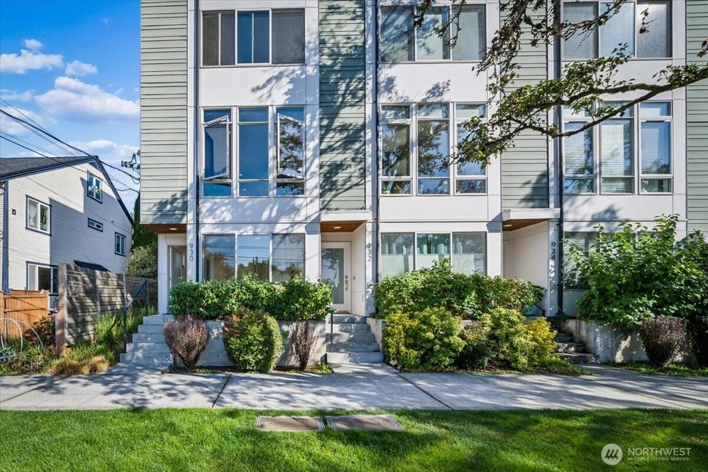 Photo of 930 28th Avenue S, Seattle, WA 98144 (MLS # 2590277)