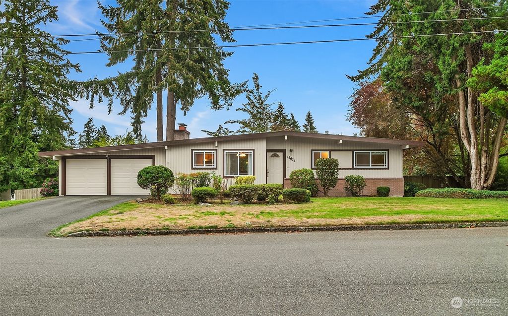 Photo of 16657 SE 8th Street, Bellevue, WA 98008 (MLS # 2297010)