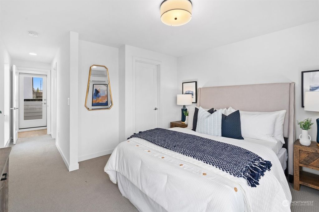 Photo of 4026 5th Avenue NE #B, Seattle, WA 98105 (MLS # 2210589)