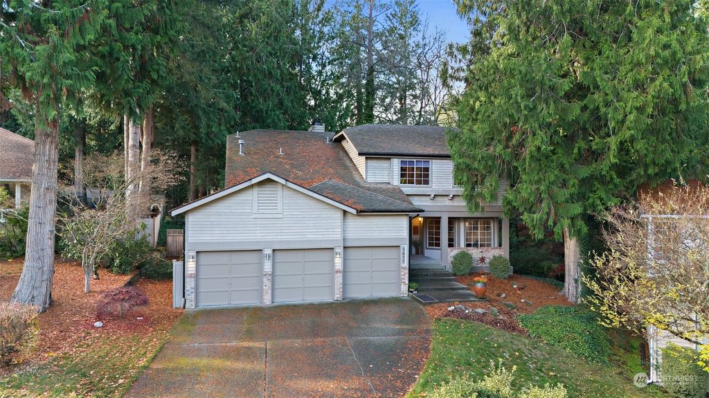 Photo of 1411 228th Court NE, Sammamish, WA 98074 (MLS # 2179584)
