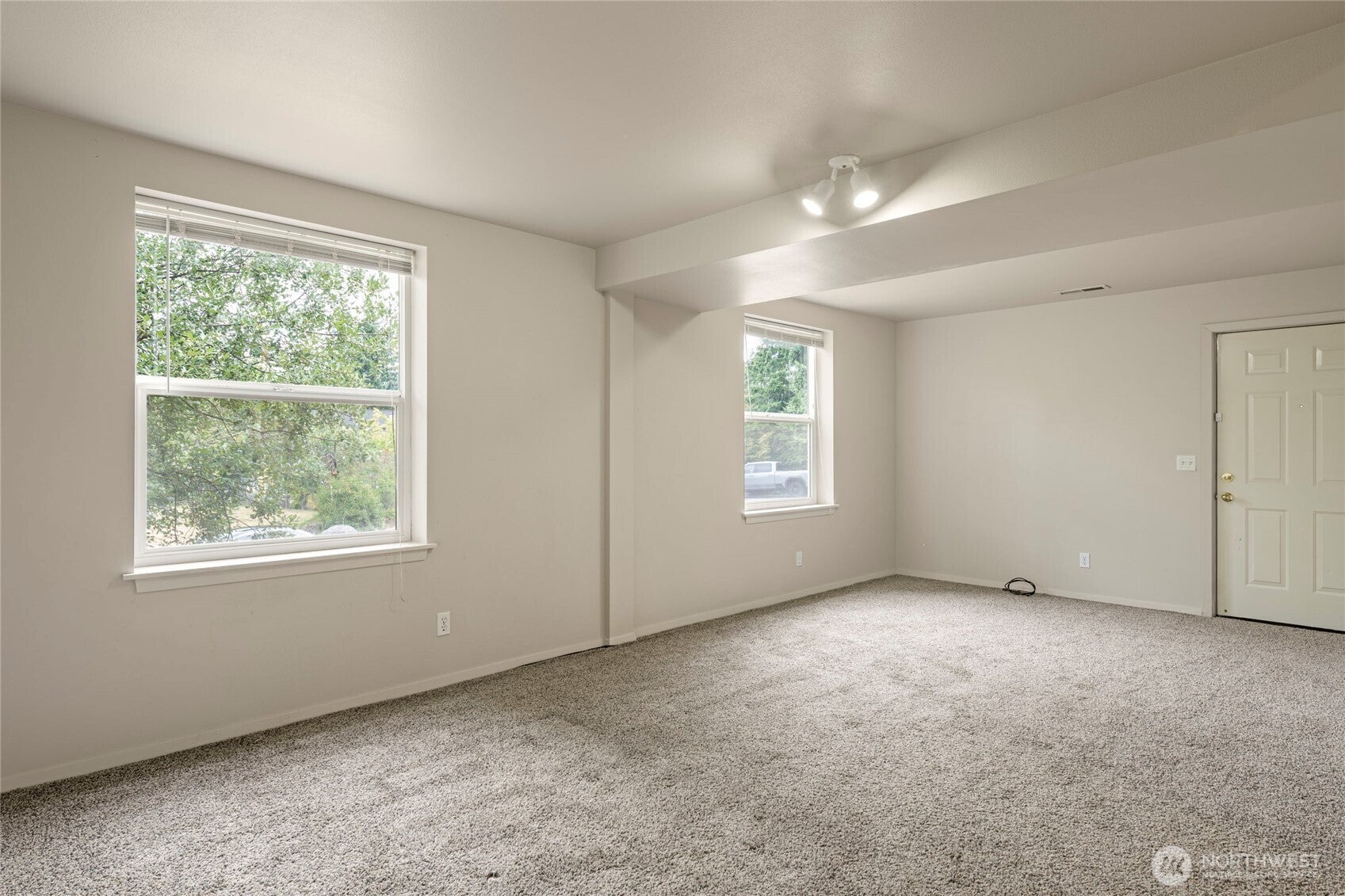6387 NW Aileron Court