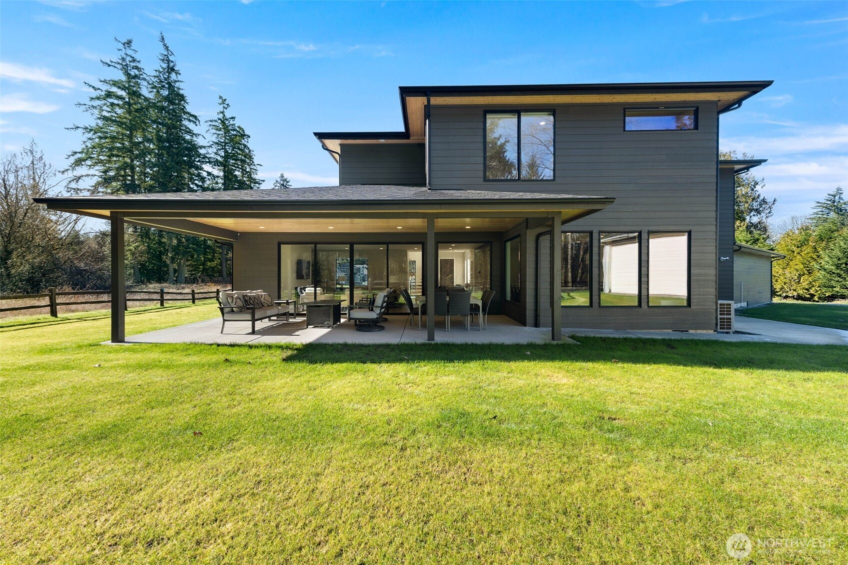 9415 139th Street Ct E