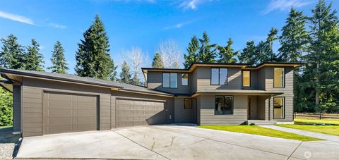 9415 139th Street Ct E Puyallup WA 98373