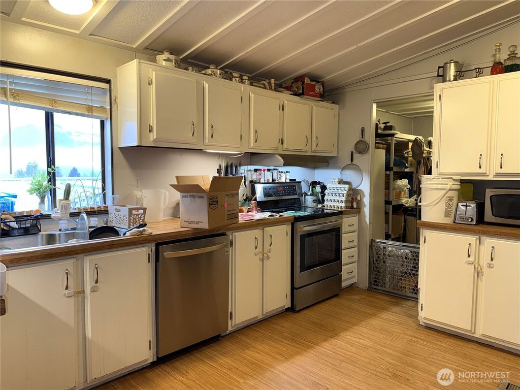 Photo of 742 S Louisiana Street, Republic, WA 99166 (MLS # 2476832)