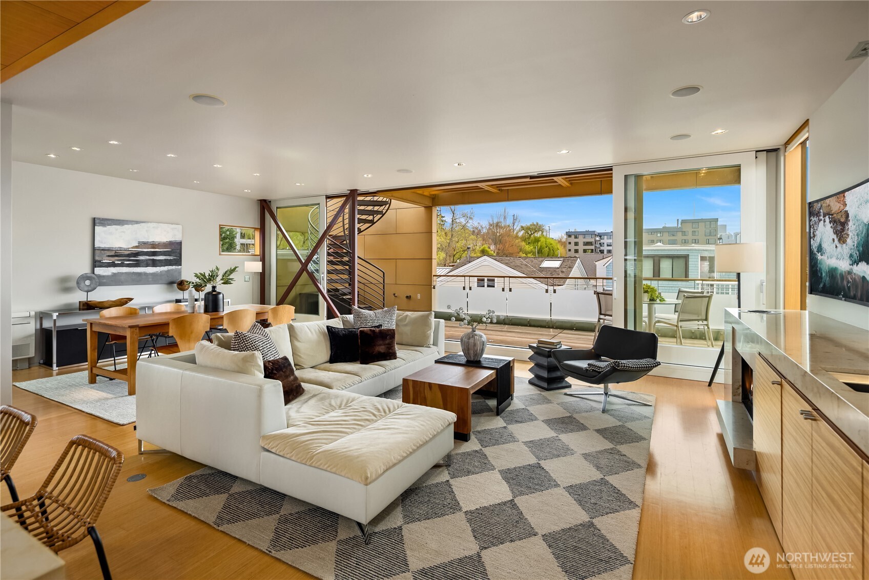 2369 Fairview Avenue E 6